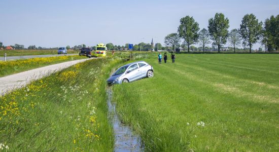 Gewonde bij eenzijdig ongeval op N384 bij Britswert
