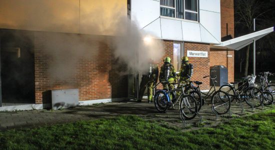 Felle brand in berging van flat in Bolsward